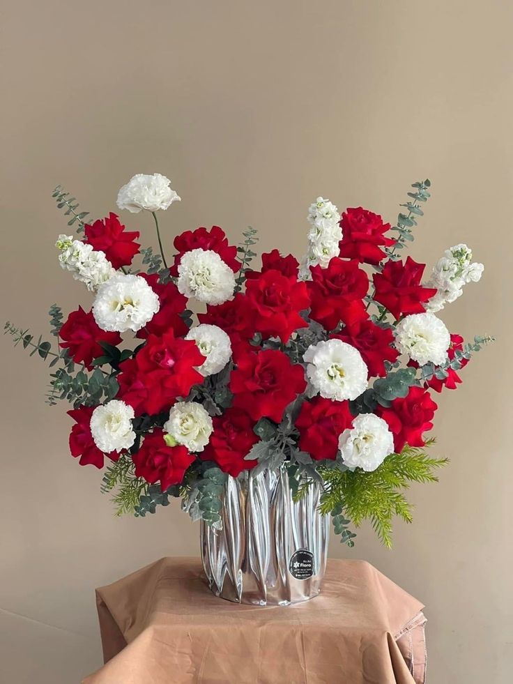 Shop hoa tươi Hà Nội - Chuyên cung cấp dịch vụ hoa tươi uy tín 1 96a94690703f52d43b17b83b3be83269