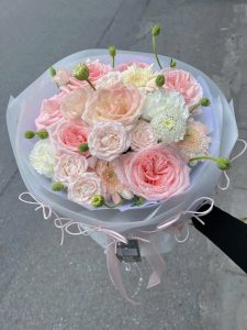 Lễ tình nhân valentine nên tặng hoa gì vừa đẹp lại vừa ý nghĩa? 11 z6286511431840 13a57c5e5be6eaf70051d868886773ac