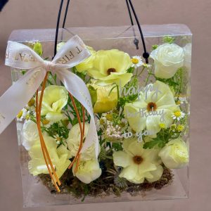 HỘP HOA MAO LƯƠNG CÁNH BƯỚM