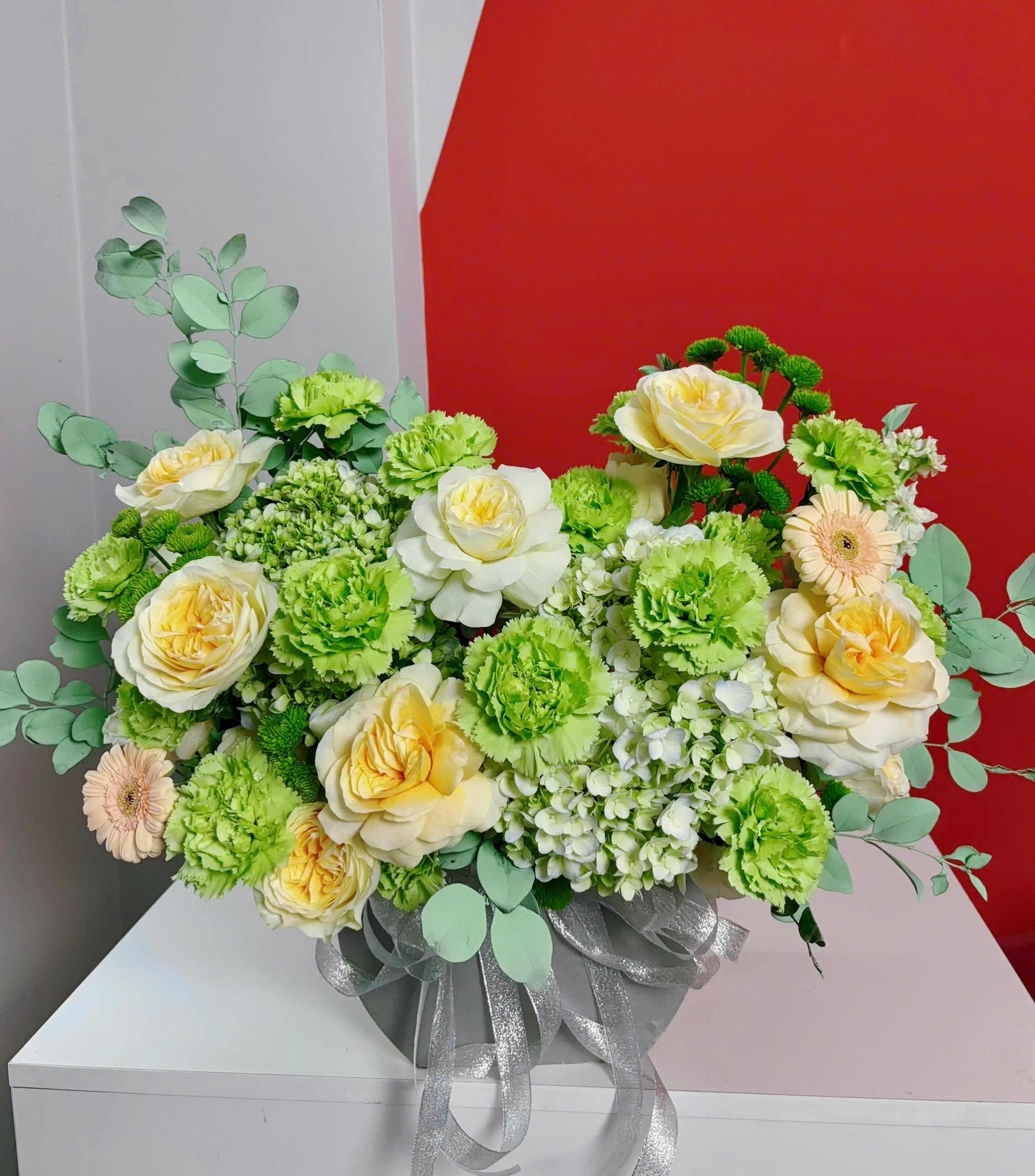 GIỎ HOA CHÚC MỪNG PHĂNG XANH 1 z6443218526432 ed89630009e176adc6110c77be0ab5d5 scaled