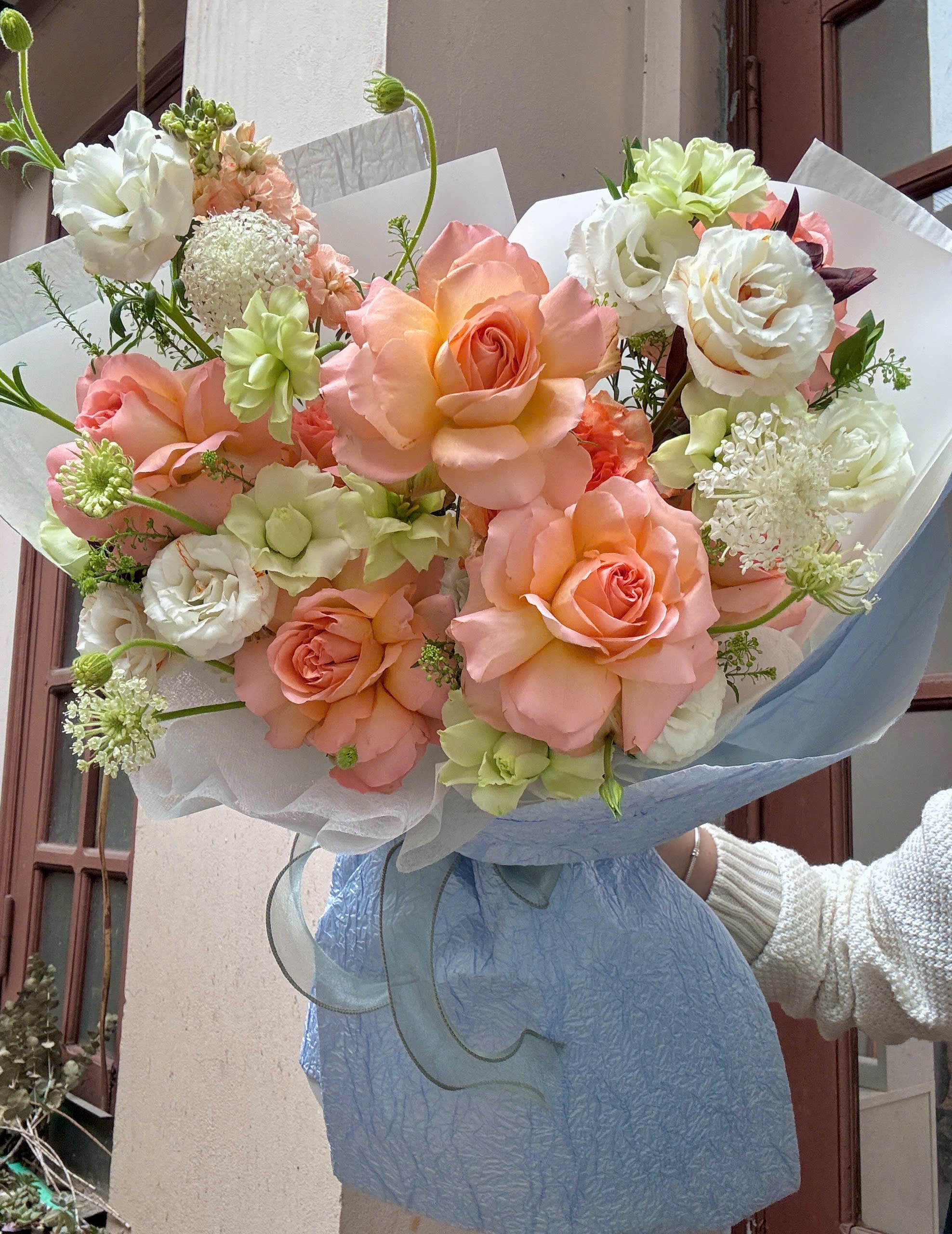 TÌNH YÊU CỔ TÍCH - BÓ HOA TONE CAM