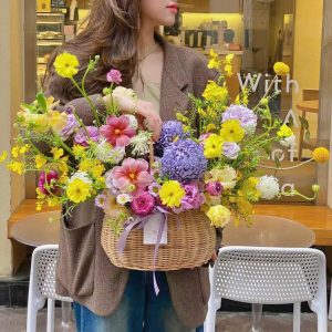 Lẵng Hoa Chúc Mừng Tone Vàng Tím Hiện Đại CSV-072