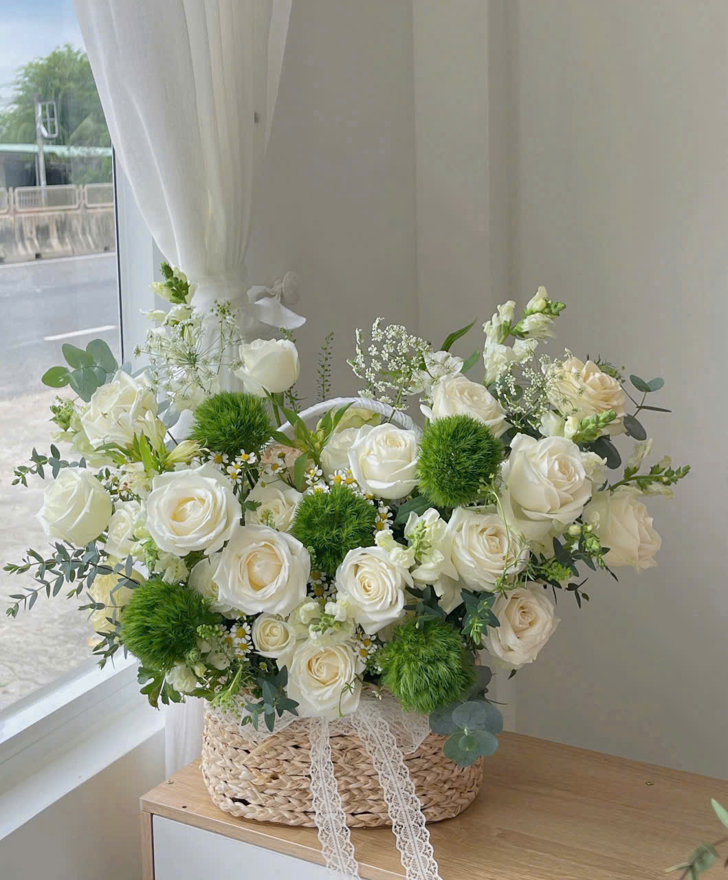 Lẵng Hoa Chúc Mừng Tinh Khiết CST-068