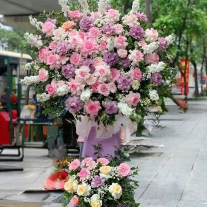 Kệ Hoa Chúc Mừng 2 Tầng Hồng Tím