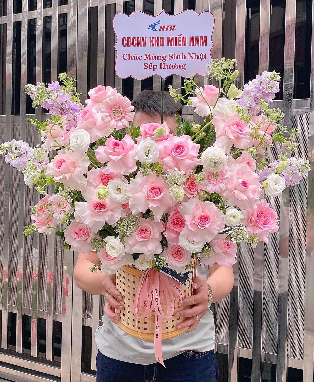 Lẵng Hoa Chúc Mừng Tone Hồng Pastel CS-136